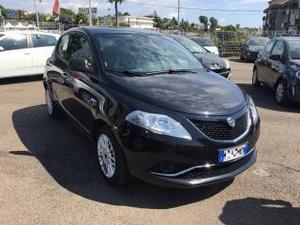 Lancia ypsilon  cv 5 porte silver