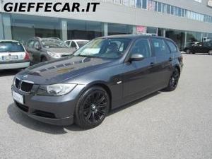 Bmw 320 d touring attiva con navi sat