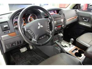 Mitsubishi Pajero 3.2 DI-D 16V 5p. Intens 200CV Auto 7Posti