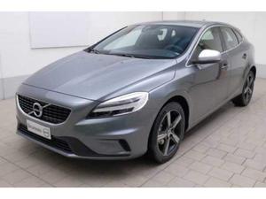 Volvo V40 D2 R-design