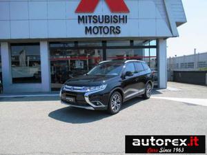 MITSUBISHI Outlander 2.2 DI-D 4WD Instyle Diamond SDA