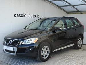 VOLVO XC60 D5 AWD Geartronic Momentum