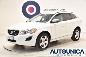 VOLVO XC60 D3 AWD GEARTRONIC R-DESIGN 4X4 AUT PELLE NAVI