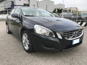 Volvo v60 d cv momentum - tagliandata