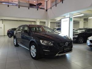 Volvo V60 Cross Country D3 Geartronic Momentum