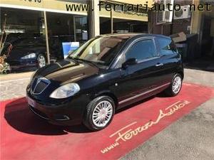 Lancia ypsilon 1.3 mjt oro giallo