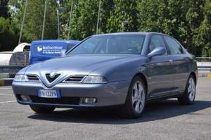 Alfa romeo i v6 turbo super da vetrina ?. 