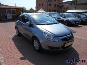 Opel corsa 1.2 club si neopatentati