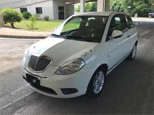 Lancia ypsilon 1.3 mjt 75 cv diva