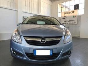 Opel corsa v 5 porte cosmo