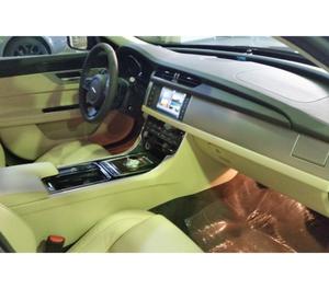 Jaguar XF 2.0d Aut. Prestige *Listino €!*