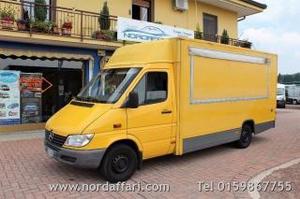 Mercedes-benz sprinter negozio frutta e verdura