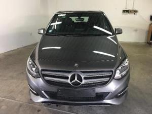 Mercedes-benz b 180 d business