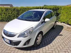 Opel corsa v 3 porte unipro - neopatentati