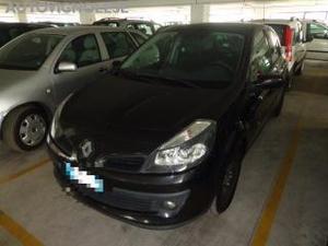 Renault clio v 5 porte le iene