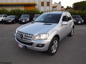 Mercedes-Benz ML 320 CDI SPORT TETTO APRIBIL
