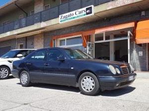 Mercedes-benz e 220 cdi cat elegance