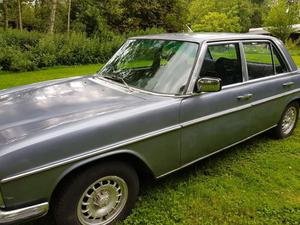 Mercedes - 240D 3.0 Aut - 