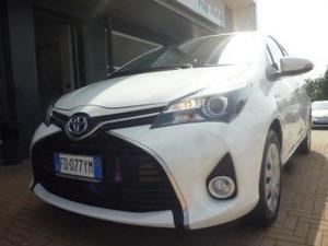Toyota yaris 1.5 hybrid 5 porte active