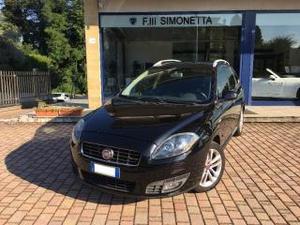 Fiat croma 1.9 multijet emotion