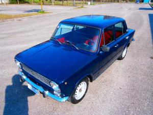 Fiat 124 red interior no rust fest preis