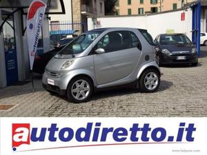 Smart fortwo coupe' 800 cdi