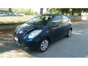 TOYOTA Yaris 1.0 5 porte Neopatentati