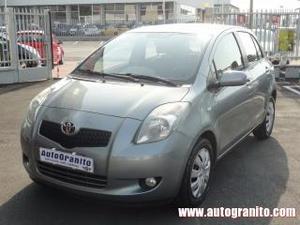 Toyota yaris 1.3 5 porte 90cv euro4