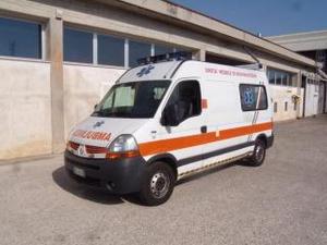 Renault master t dci ambulanza