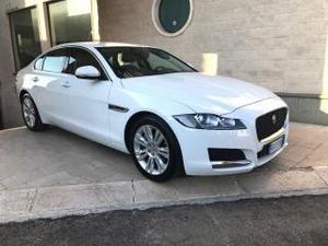 Jaguar xf 2.0 d 180 cv aut. prestige business navi bi-xenon