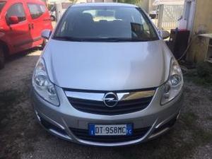 Opel corsa km gpl unico proprietario