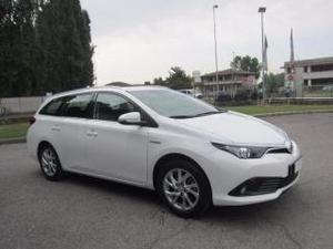 Toyota auris touring 1.8 hybrid active