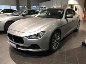 Maserati ghibli 3.0 diesel sospensioni e telecamera.