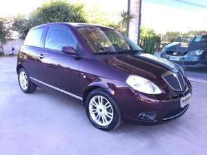 Lancia ypsilon 1.3 mjt 75 cv platino pelle alcantara