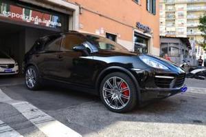 Porsche cayenne 4.8 turbo 501cv **fatturabile**full full