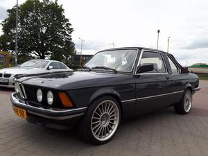 BMW E21 Baur Cabriolet - 