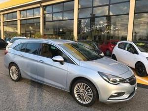 Opel astra 1.6 cdti 136cv start&stop sports tourer innova