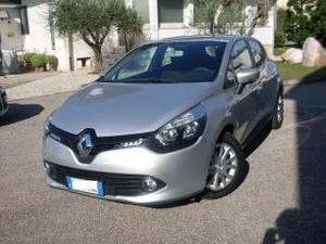 Renault clio cv 5 porte live neopatentati