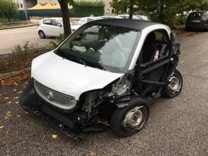 Smart fortwo 1.0 twinamic 71cv youngster