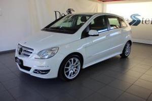 Mercedes-benz b 200 cdi premium