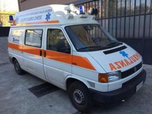 Volkswagen transporter 2.5 cat pc ambulanza