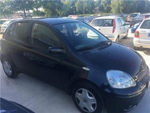 Toyota yaris 1.0 i 5p per neopatentati