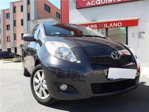 Toyota yaris 1.0 5 porte sol