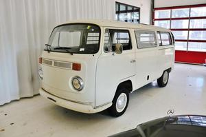 Volkswagen - T2 Sunroof/Camper - 