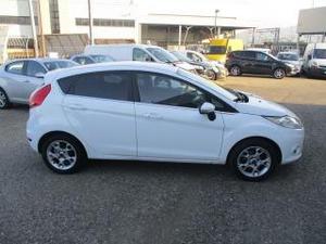 Ford fiesta 1.4 tdci 70cv cdpf titanium 5 porte autocarro