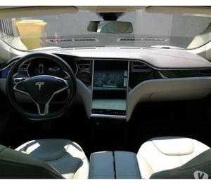 Tesla Model S 85KW Autopilot