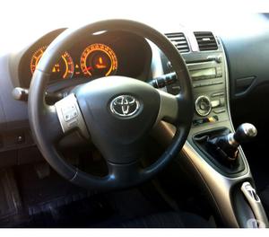 Toyota Auris 1.6 Lounge Pre-Hybrid Full Optional pochi KM