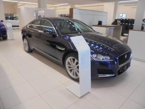 JAGUAR XF 2.0 D 240 CV AWD aut. Prestige rif. 