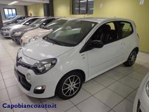 Renault twingo v night&day