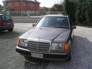 Mercedes Benz 200